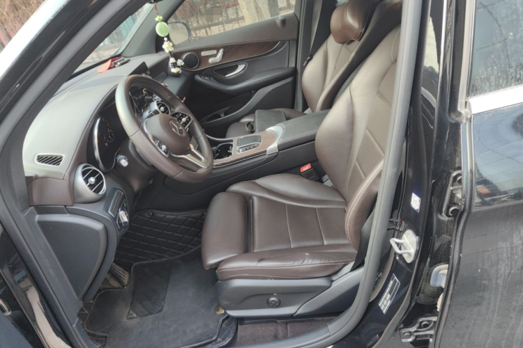 奔驰GLC 2020款 改款 GLC 260 L 4MATIC 豪华型中控内饰19