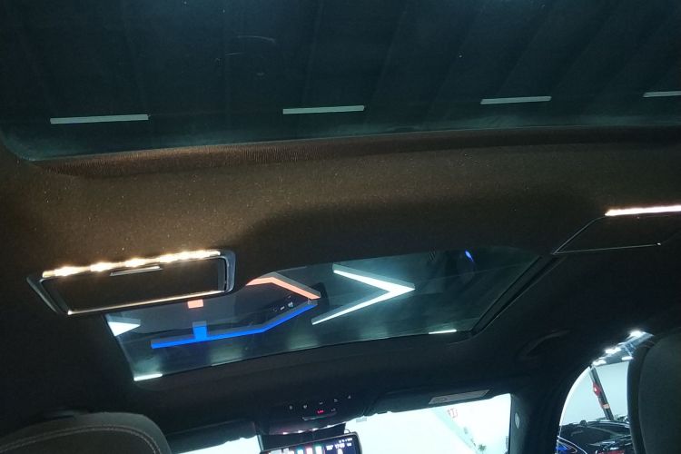 奔驰GLC 2020款 GLC 300 L 4MATIC 动感型局部细节22