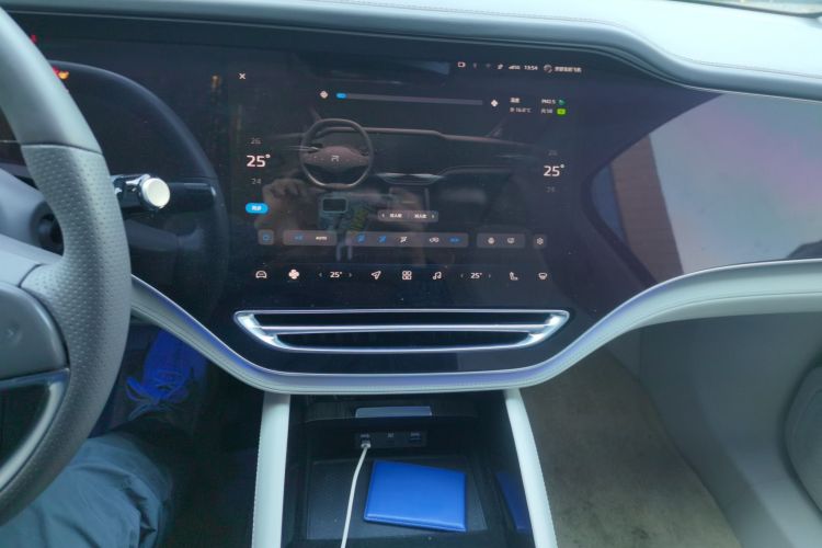 飞凡汽车 飞凡R7 2022款 性能高阶版中控内饰16