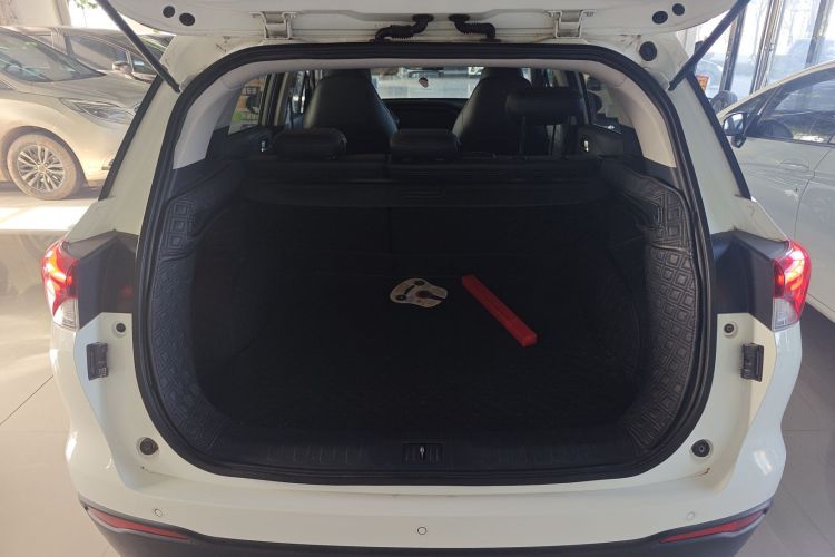 广汽传祺 传祺GS4 2020款 270T 自动智联科技版机舱底盘23