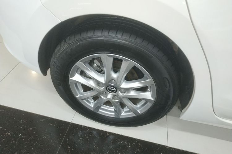 马自达3 昂克赛拉 2017款 两厢 1.5L 自动豪华型 国V车身外观6008