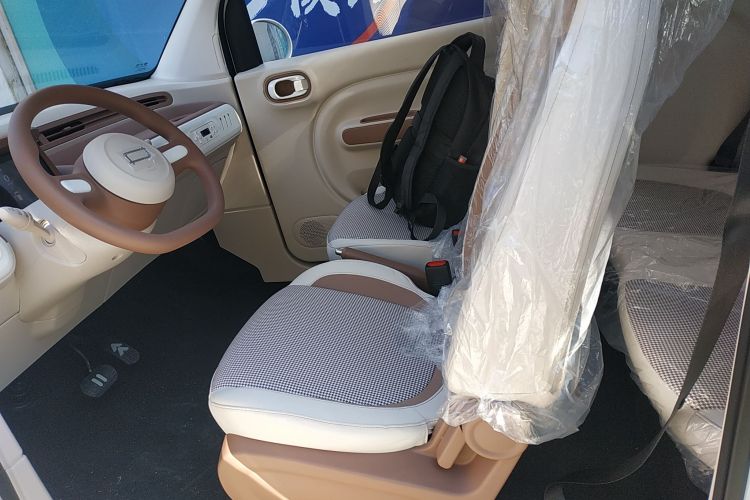 奔腾小马 2026款 222km 萌趣马 Plus中控内饰19