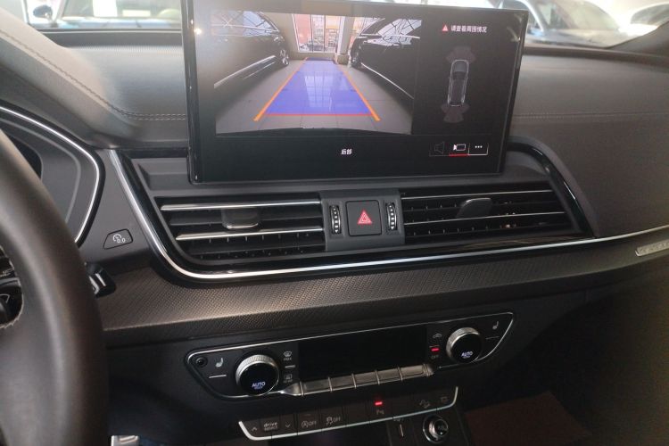 奥迪Q5L 2024款 40 TFSI 豪华动感型局部细节16
