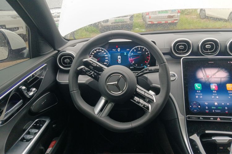 奔驰C级 2025款 C 200 L 运动版局部细节13