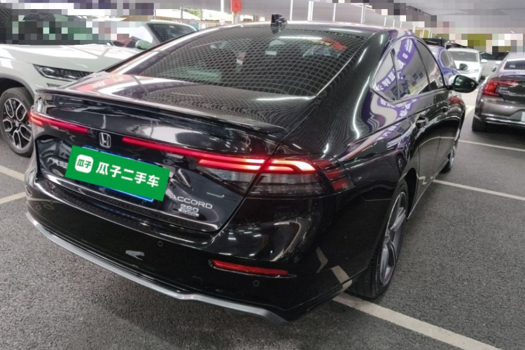 本田 雅阁 2023款 260TURBO 卓越版车身外观7