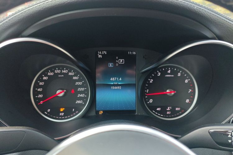 奔驰C级 2019款 C 180 L 时尚型运动版中控内饰14