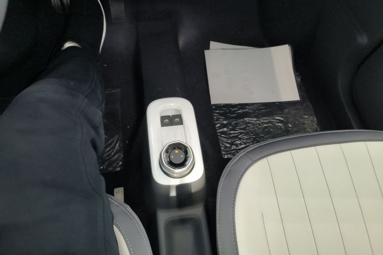 吉利银河 2025款 210km 熊猫卡丁局部细节18