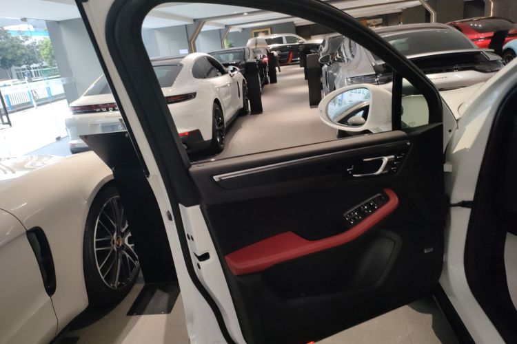 保时捷 2022款 Macan 2.0T中控内饰7007