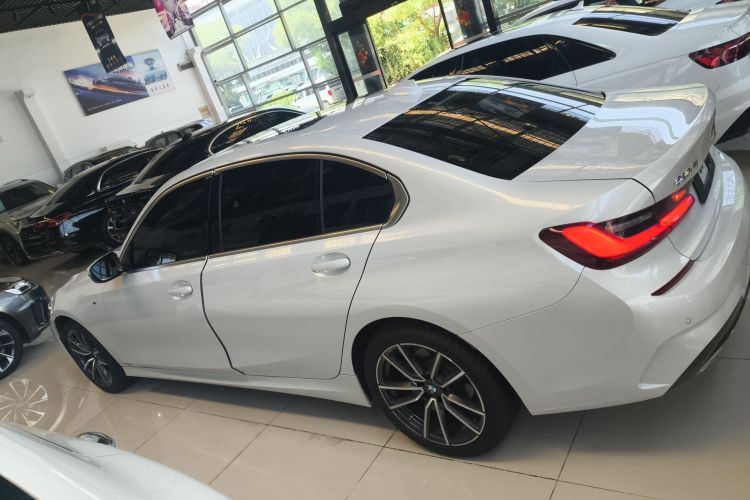 宝马3系 2022款 325Li M运动套装车身外观4