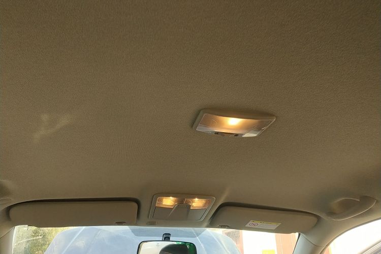 五十铃 铃拓 2020款 2.5T两驱手动领航版 国VI 加长版JE4D25Q6A局部细节22