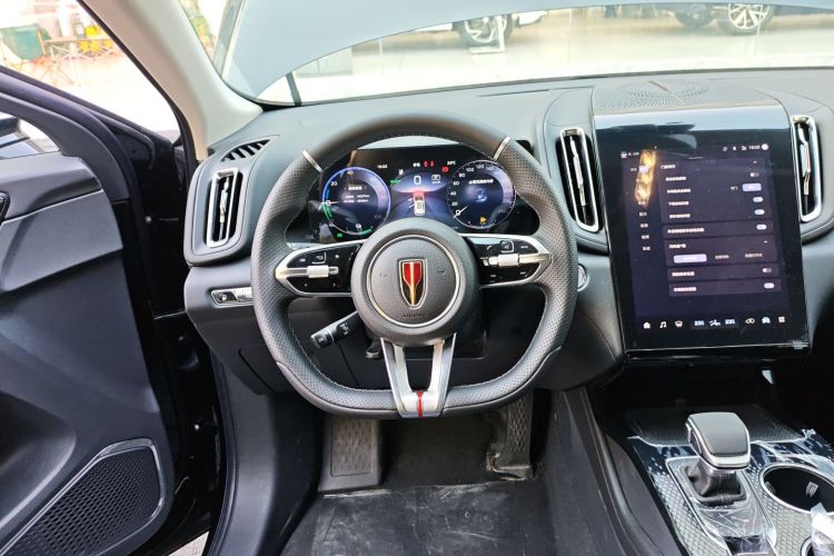 红旗HS3 PHEV 2024款 PHEV 115km 劲为版中控内饰13