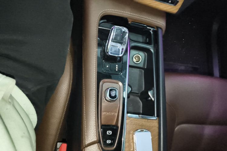 沃尔沃XC90 2022款 B5 智行豪华版 5座局部细节18