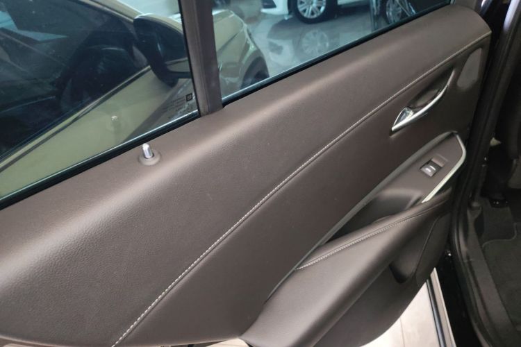 凯迪拉克XT4 2021款 28T 两驱领先型中控内饰49