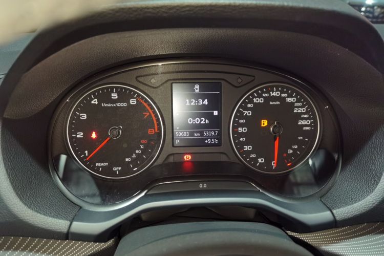 奥迪Q2L 2021款 35 TFSI 时尚致雅型中控内饰14