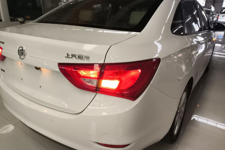 别克 英朗 2016款 15N 自动精英型车身外观6006