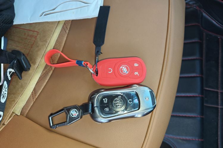 别克 君越 2016款 28T 旗舰型中控内饰7001