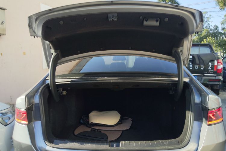 比亚迪 秦PLUS 2023款 冠军版 EV 420KM领先型局部细节23