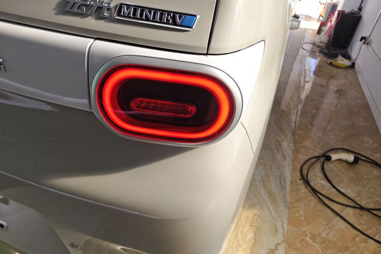 五菱汽车 宏光MINIEV 2024款 第三代 215km 青春版车身外观6006