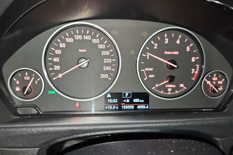 宝马3系 2017款 318Li 时尚型中控内饰14