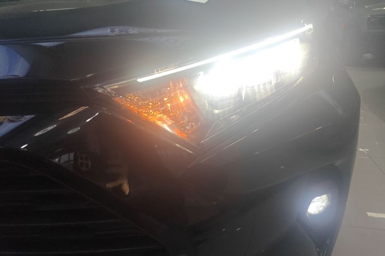 丰田 RAV4荣放 2024款 2.0L CVT两驱都市版局部细节36