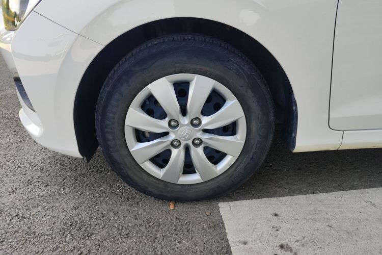 现代 瑞纳 2020款 1.4L 手动GL焕新版车身外观6007