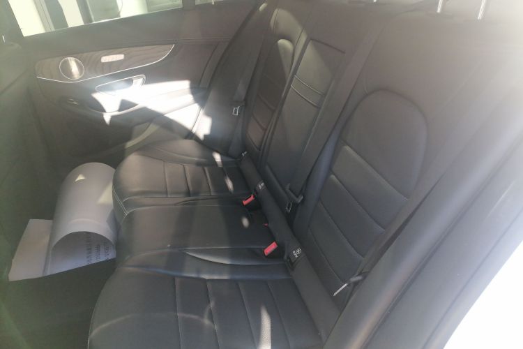 奔驰C级 2018款 C 180 L 时尚型运动版中控内饰7004