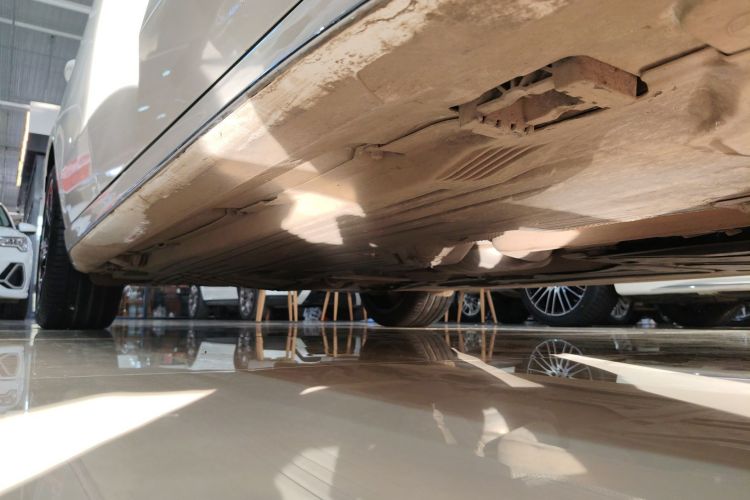 奔驰C级 2023款 改款 C 260 L 运动版 4MATIC局部细节9001