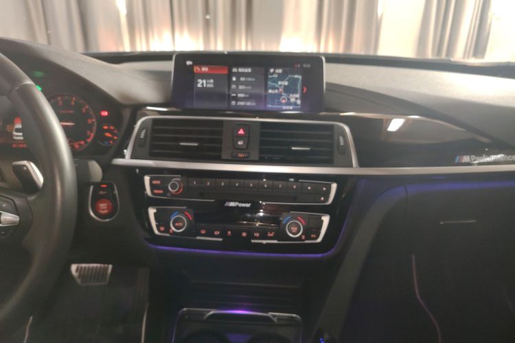 宝马3系GT 2019款  320i M运动曜夜版局部细节16