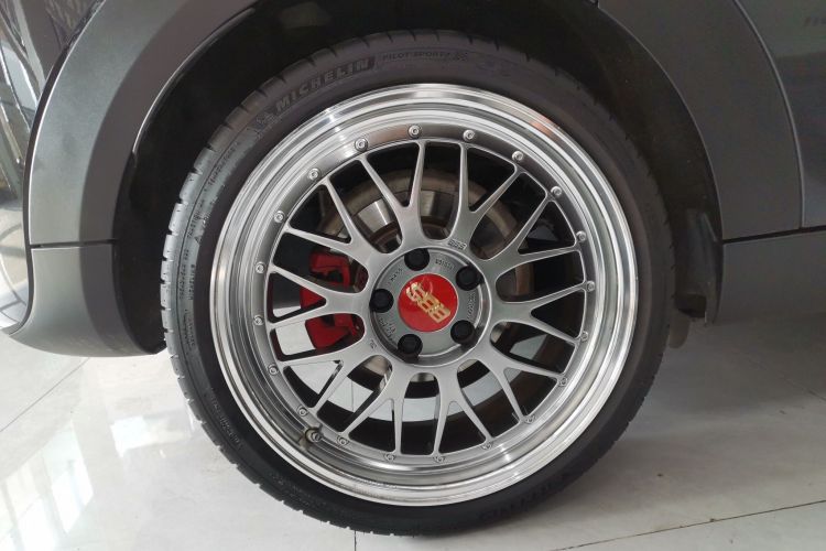 MINI 2021款 2.0T COOPER S 经典派 五门版车身外观6008