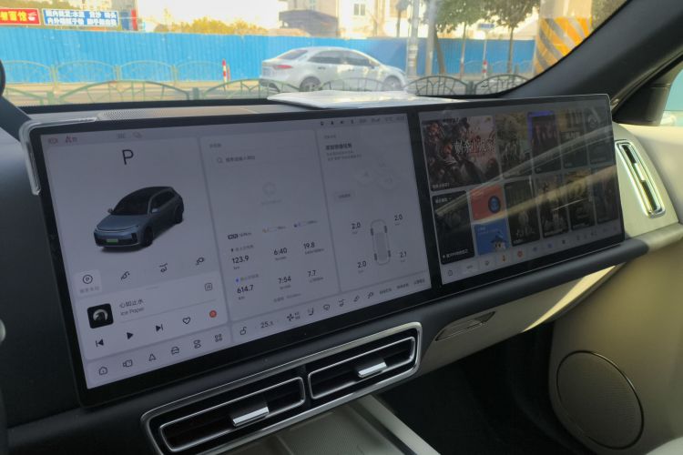 理想汽车 理想L7 2024款 Ultra中控内饰16