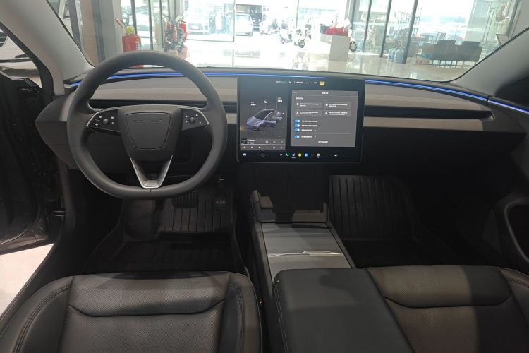 特斯拉 Model 3 2023款 后轮驱动版中控内饰12