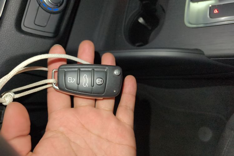 奥迪A3 2016款 Sportback 35 TFSI 领英型中控内饰11