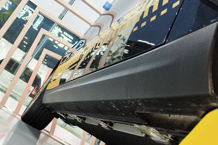 江淮钇为 钇为3 2025款 330km 黑凤梨版局部细节9001