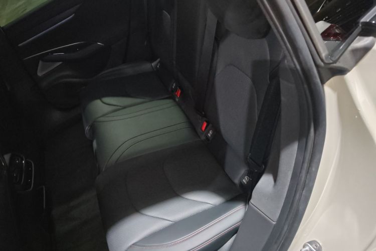 小米汽车 小米SU7 2024款 后驱超长续航高阶智驾Pro版中控内饰7003