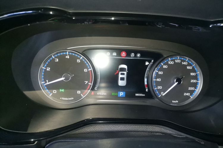 广汽传祺 传祺M8 2019款 320T 至尊版中控内饰14