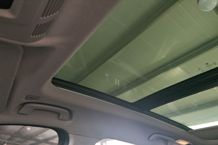 宝马X1 2019款 sDrive18Li 时尚型中控内饰22