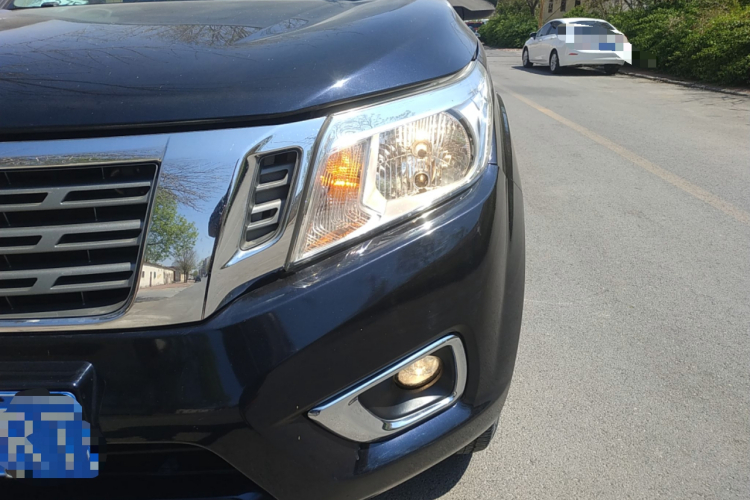 日产 纳瓦拉 2017款 2.5L自动两驱豪华版QR25局部细节36