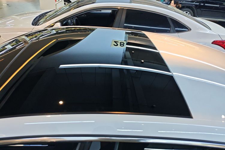 奥迪A7L 2022款 55 TFSI quattro S-line 志远型流晶套装局部细节57