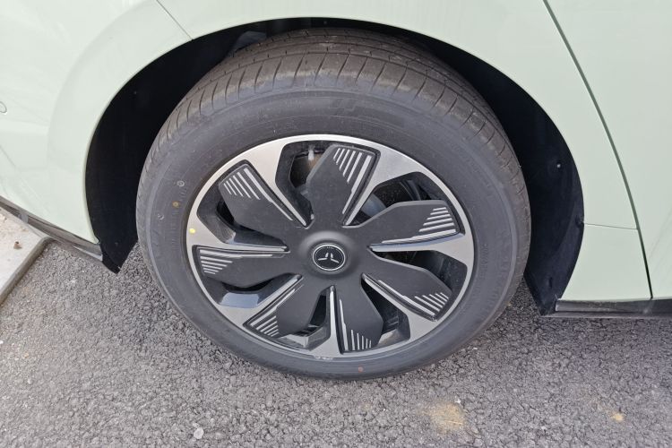 红旗天工05 2025款 550智选版车身外观6008