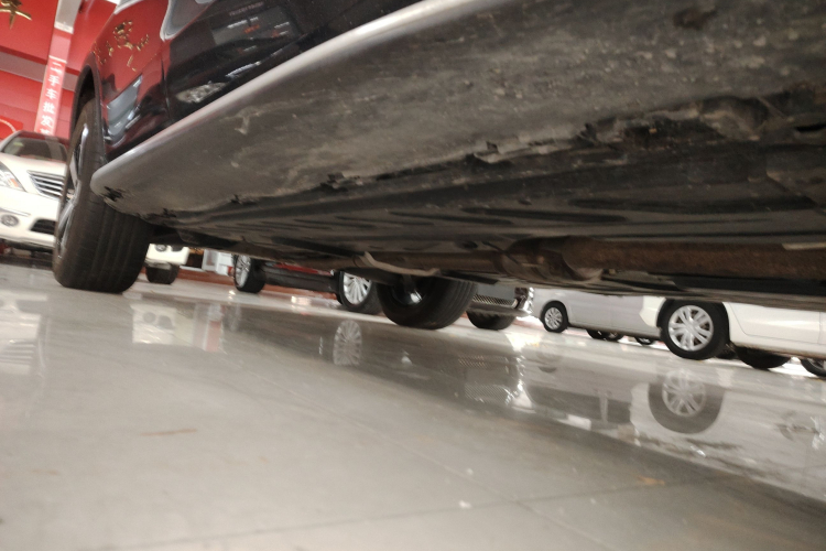 奔驰GLC 2022款 改款三 GLC 260 L 4MATIC 动感型局部细节9001