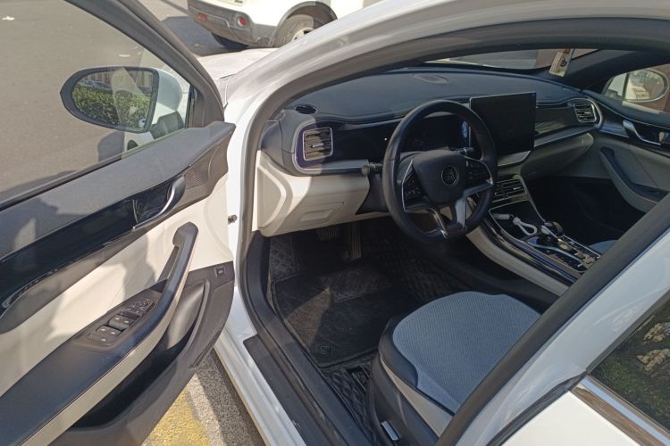 比亚迪 秦PLUS 2021款 EV 600KM 旗舰型中控内饰20