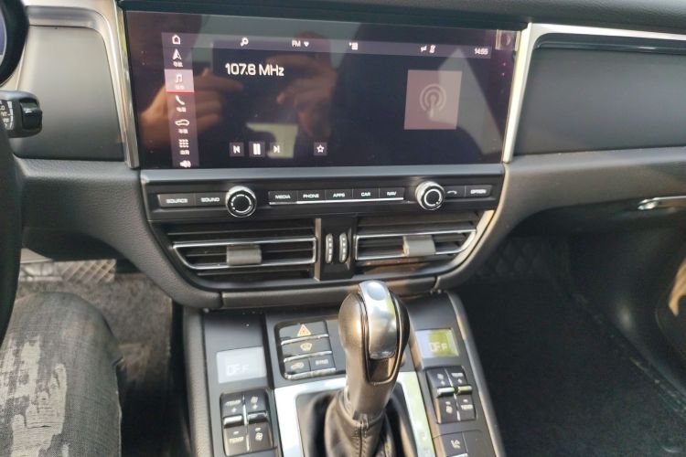 保时捷 2018款 Macan 2.0T中控内饰16