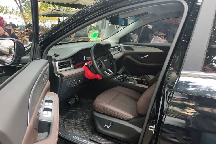 捷途X95 2024款 1.6T DCT时代版 7座中控内饰20