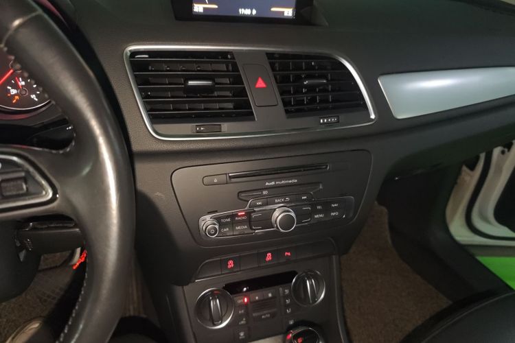 奥迪Q3 2016款 30 TFSI 时尚型中控内饰16