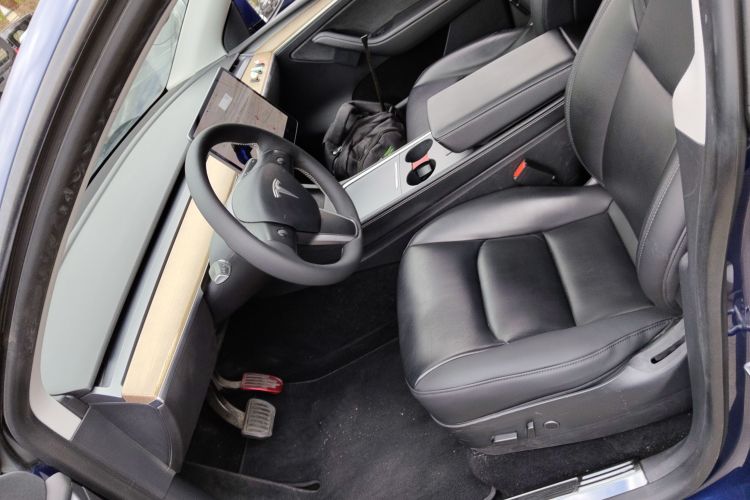 特斯拉 Model Y 2021款 长续航全轮驱动版 3D7中控内饰19