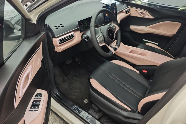 比亚迪 海鸥 2024款 荣耀版 305km 活力版中控内饰20