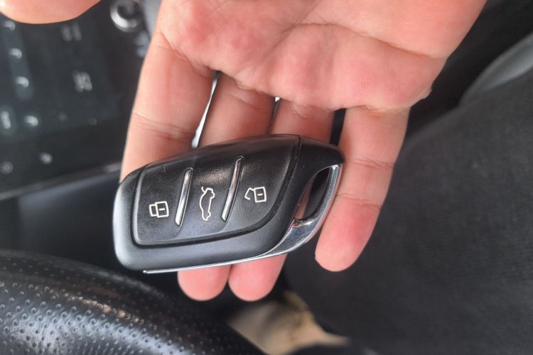 荣威RX5 2021款 PLUS 330TGI 自动国潮智臻版中控内饰11