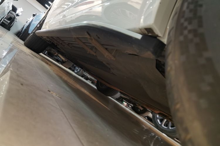 理想汽车 理想ONE 2021款 增程6座版局部细节9002