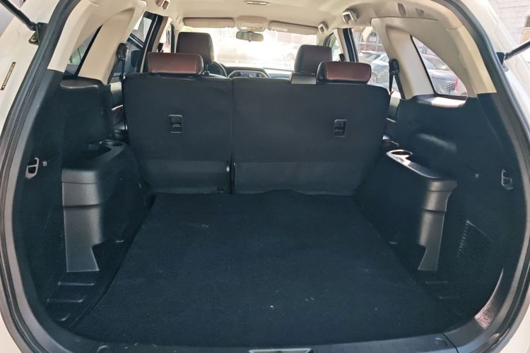 江铃 驭胜S350 2016款 2.0T 自动两驱汽油豪华版5座机舱底盘23