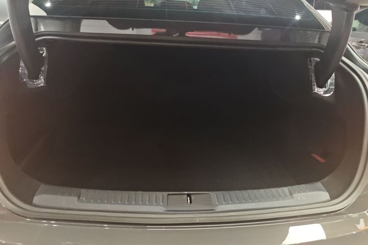 林肯Z 2022款 i享 尊雅版机舱底盘23